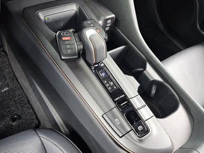 TOYOTA CROWN CROSSOVER - 9