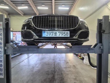 MERCEDES-BENZ S-CLASS - View 1