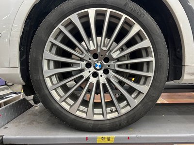 BMW X7 - 3