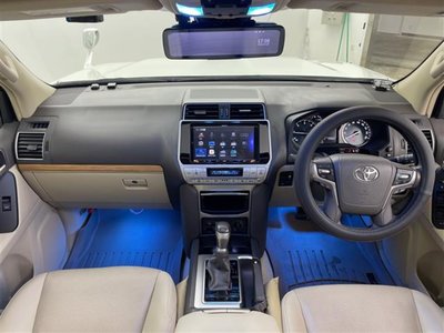 TOYOTA LAND CRUISER PRADO - 5