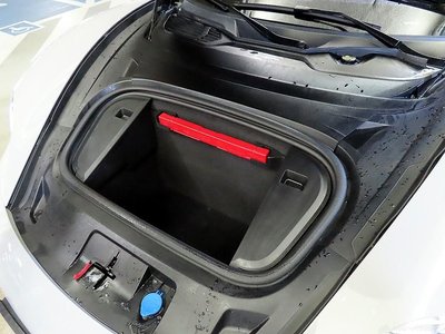 2023 Porsche TAYCAN — миниатюра 19