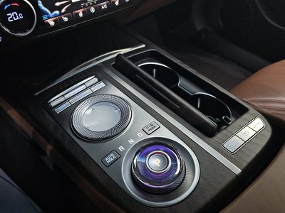 GENESIS G80 (RG3) - 9