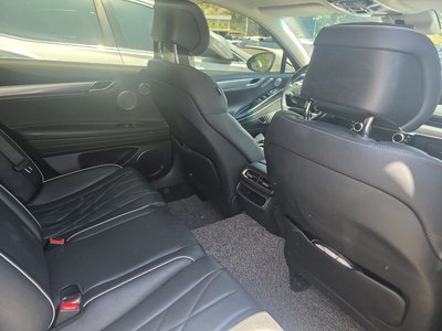 GENESIS G80 (RG3) - 10