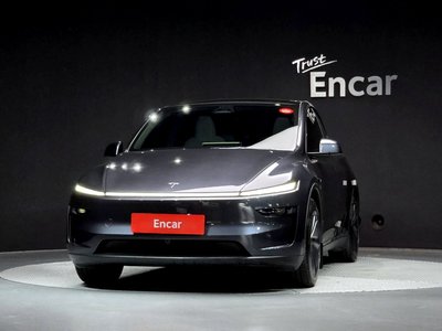 TESLA MODEL Y - 2