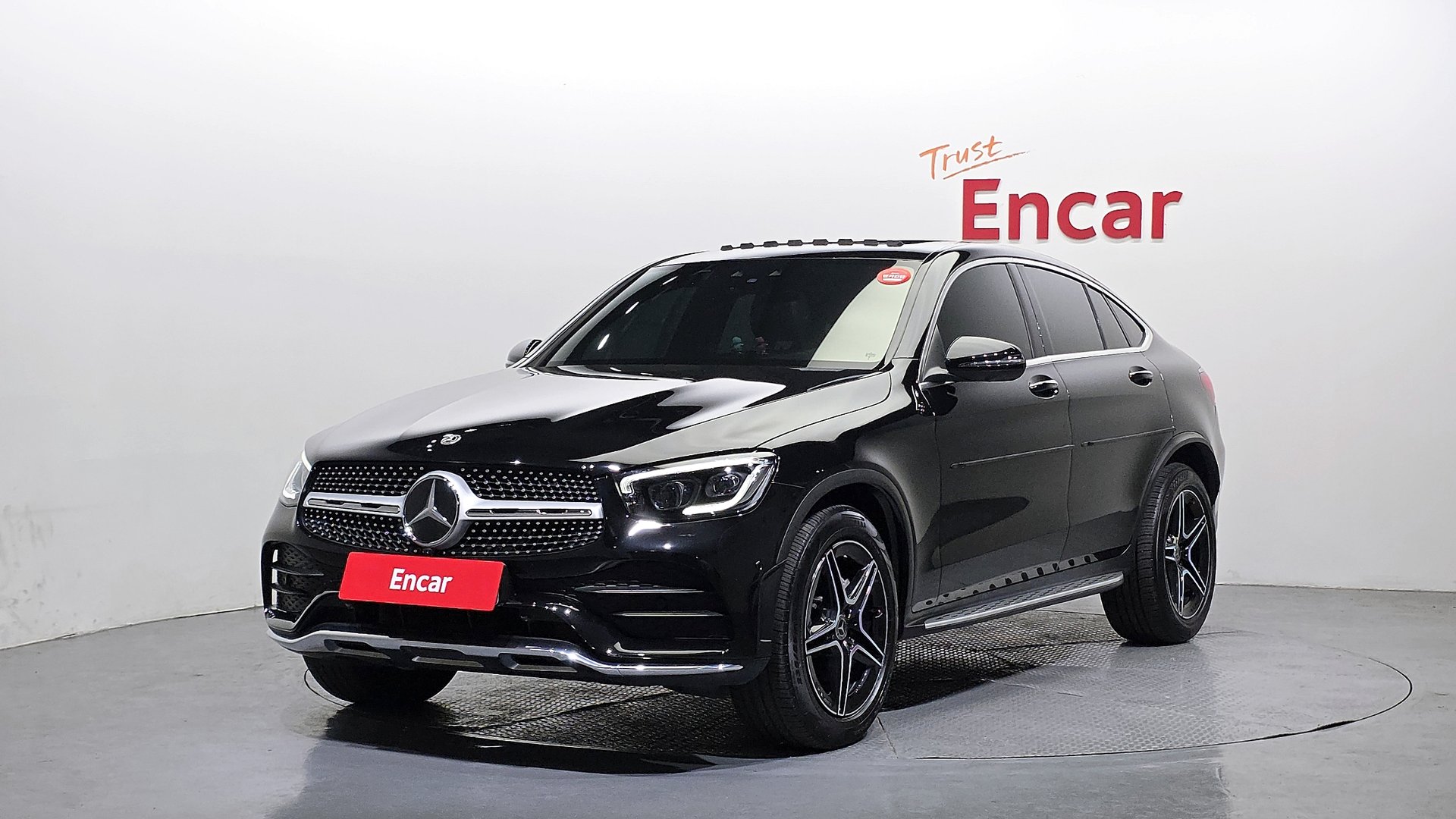 MERCEDES-BENZ GLC - View 1