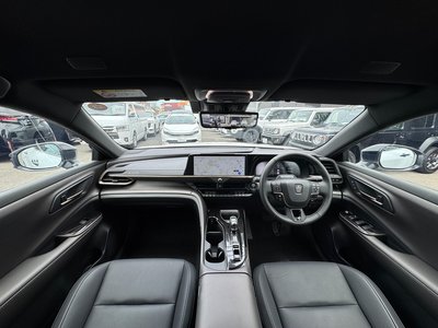 صورة مصغرة 30 لـ 2025 Toyota CROWN SPORT