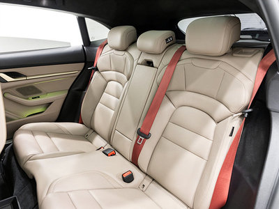 صورة مصغرة 17 لـ 2023 Porsche TAYCAN