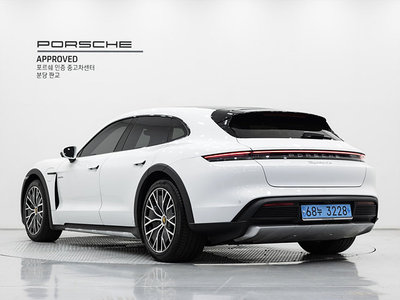 2023 Porsche TAYCAN 照片 4