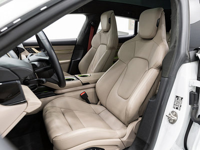 2023 Porsche TAYCAN 照片 10