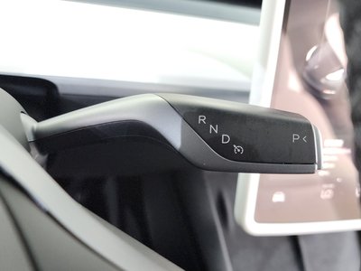 2022 Tesla MODEL Y — миниатюра 12