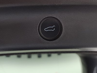2022 Tesla MODEL Y — миниатюра 32