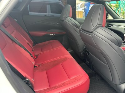صورة مصغرة 31 لـ 2025 Lexus RX