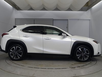 2025 LEXUS UX — фото 4