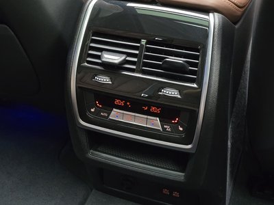 2026 BMW X5 缩略图 28