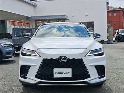 صورة 4 لـ 2023 Lexus RX