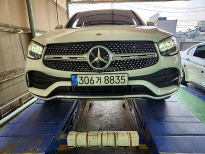 MERCEDES-BENZ GLC - 1