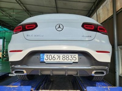 MERCEDES-BENZ GLC - 4