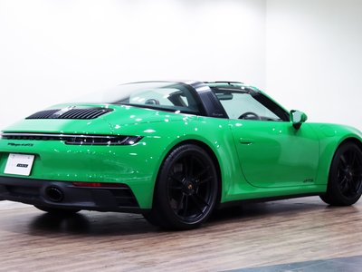 PORSCHE 911 - 9