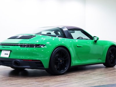PORSCHE 911 - 8
