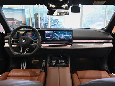 BMW 5 SERIES - 4