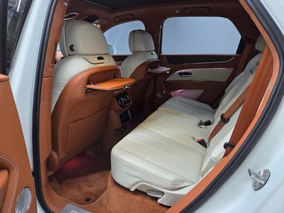 2023 Bentley BENTAYGA — миниатюра 11
