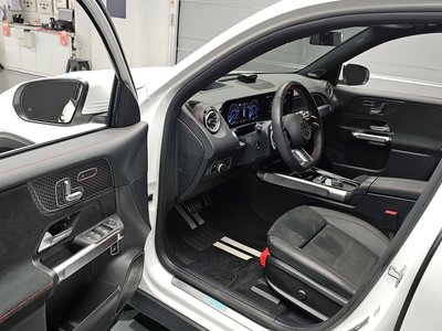 MERCEDES-BENZ EQB - 10