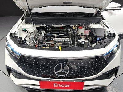 MERCEDES-BENZ EQB - 7