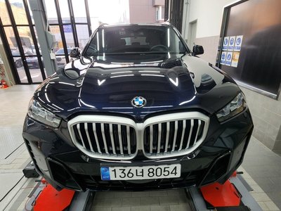 صورة 1 لـ 2025 BMW X5