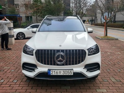 MERCEDES-BENZ GLS - 2