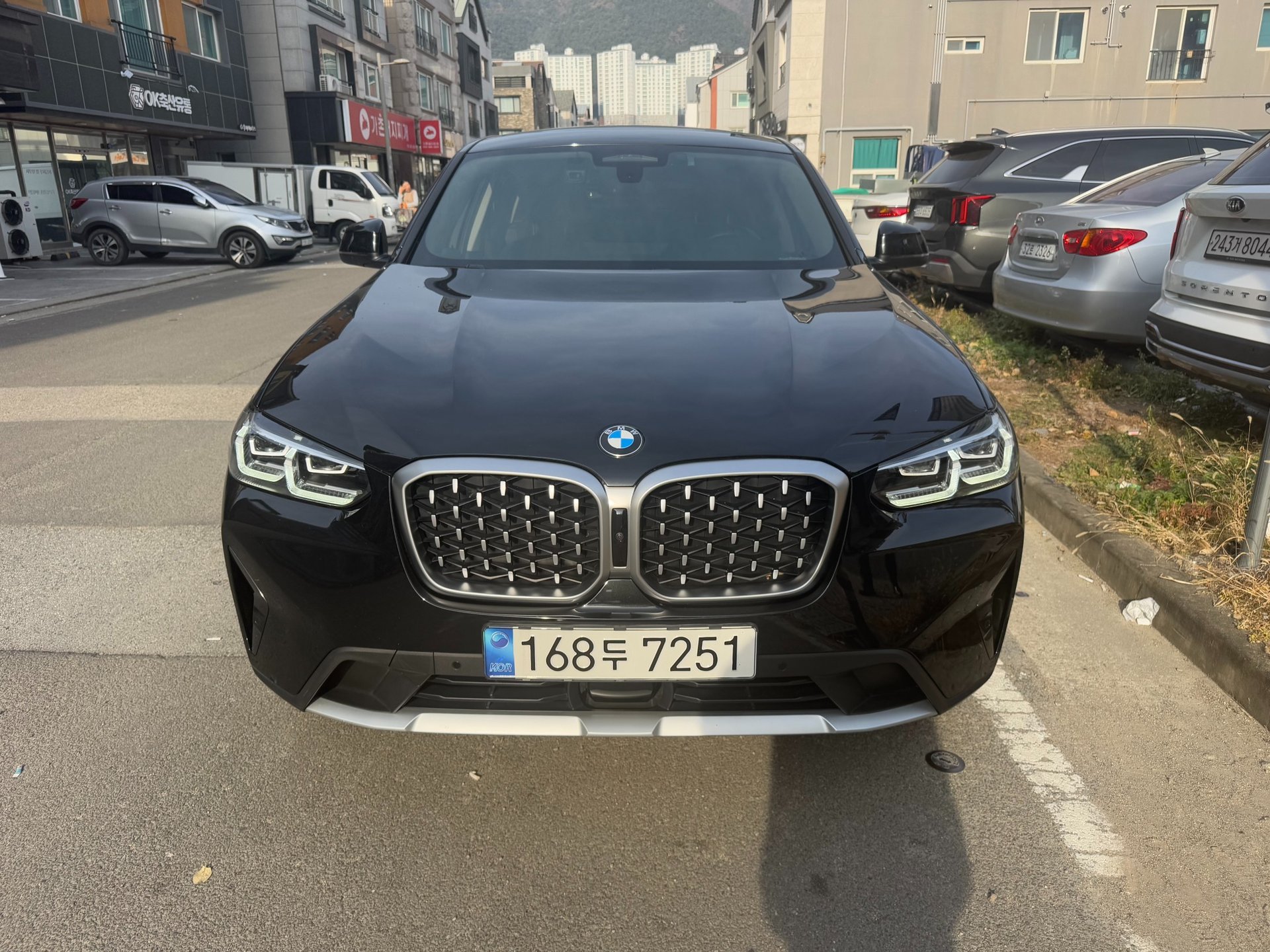BMW X4 - View 1