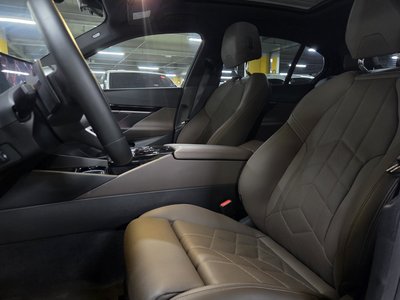 BMW 5 SERIES - 8