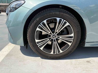 MERCEDES-BENZ E-CLASS - 2