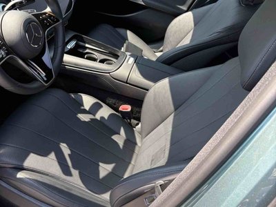 MERCEDES-BENZ E-CLASS - 4