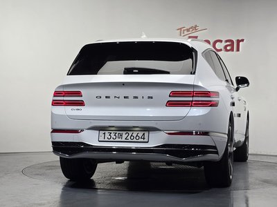 صورة 3 لـ 2024 Genesis GV80