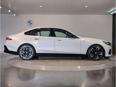 2025 BMW I5 photo 7
