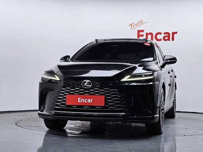 2023 Lexus RX photo 2