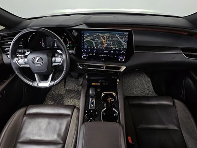 2023 Lexus RX photo 5