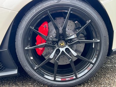 LAMBORGHINI AVENTADOR - 5