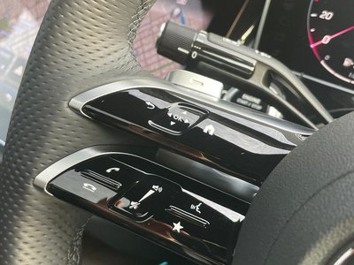 MERCEDES-BENZ E-CLASS - 7