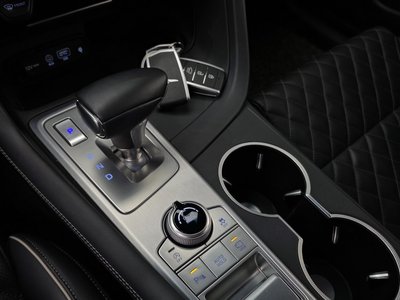 2018 Genesis G70 thumbnail 12