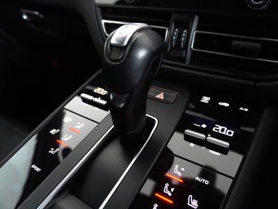 صورة مصغرة 26 لـ 2022 Porsche MACAN