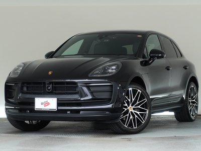 PORSCHE MACAN - 1