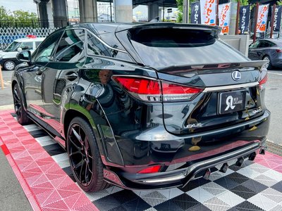 صورة 10 لـ 2020 Lexus RX