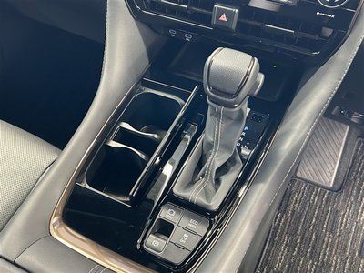 2023 Toyota ALPHARD — фото 6