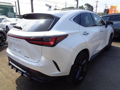 صورة 8 لـ 2025 Lexus NX