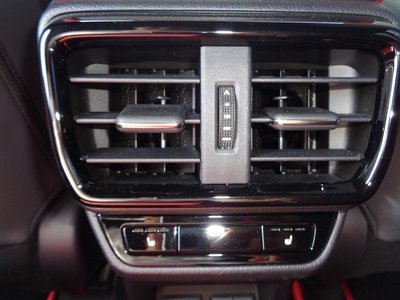 صورة مصغرة 15 لـ 2025 Lexus NX