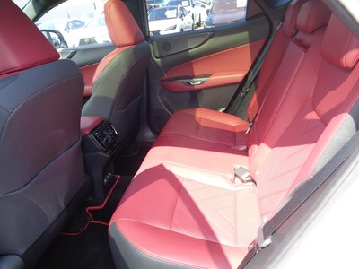 صورة مصغرة 12 لـ 2025 Lexus NX