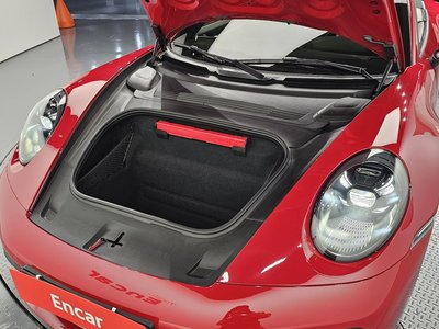2021 Porsche 911 — миниатюра 26