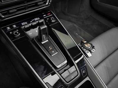 2021 Porsche 911 — миниатюра 12