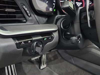2021 Porsche 911 — миниатюра 23